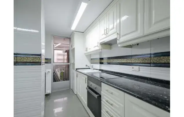 Apartamento 5 Dormitorios 170m2 Alcalá de Henares Estudiantes