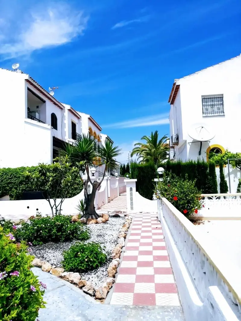 Bungalow en Torrevieja cerca de la playa Alquiler larga duracion
