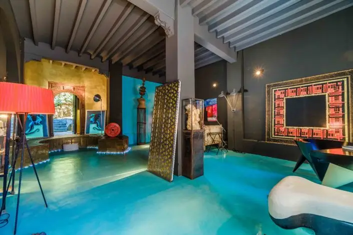 Casa Historica en Denia 4 Dormitorios Patio Privado