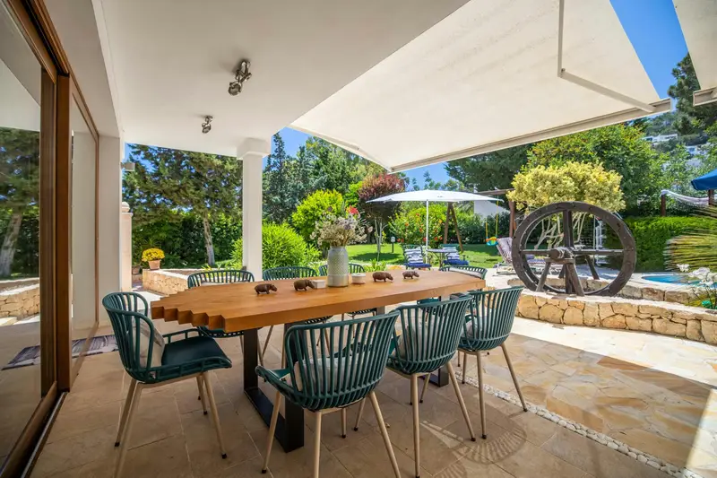 Casa con Piscina y Barbacoa para Familias en Ibiza