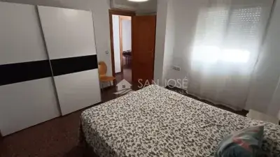 Casa Adosada en Sax: 4 Dormitorios, Garaje y Patio