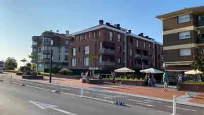 Piso en Venta en Sopelana: 3 Dormitorios, Terraza y Garaje