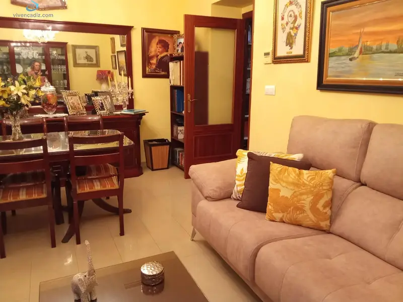 Venta Piso Centro Histórico Cádiz 3 Dormitorios Terraza Reformado