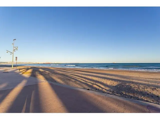 Espectacular Piso Reformado Cerca de la Playa en La Pineda