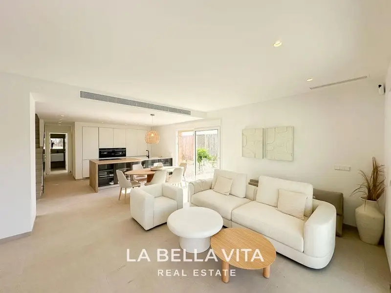 Chalet en Venta Los Montesinos 3 Dormitorios Piscina Privada