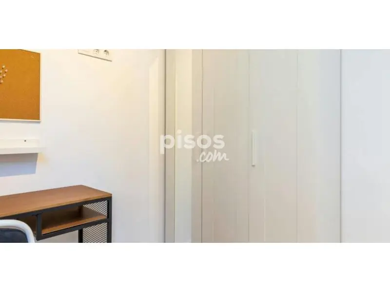 Habitaci
ón Doble en Coliving Pubilla Cases para Estudiantes y J

óvenes