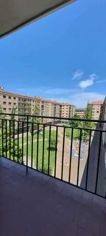 Venta de piso con terraza en Coronacion Vitoria Gasteiz