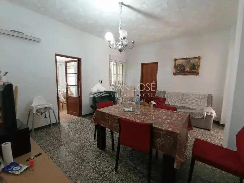 Planta Baja en El Altet Centro para Reformar 203m2 4 Dormitorios