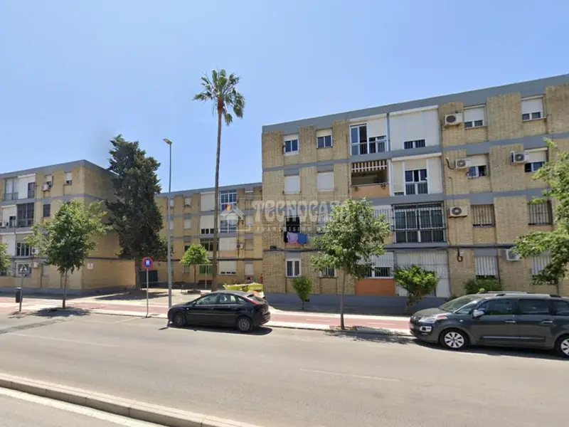 Excelente Piso Reformado en San Benito La Plata