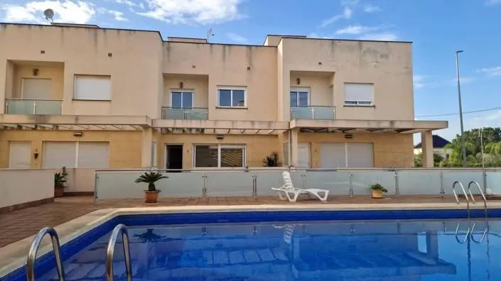 Duplex 3 Dormitorios en Los Montesinos con Piscina