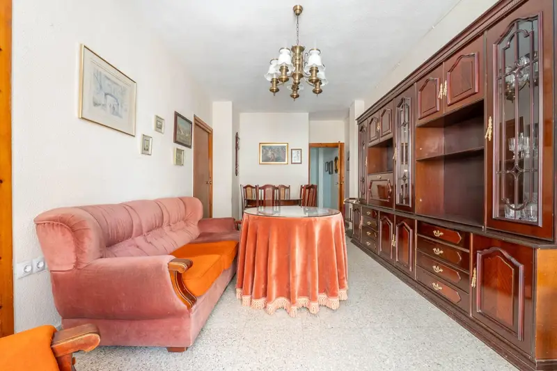 Venta Piso con terraza en Constitucion, Granada - Ref: 1301887
