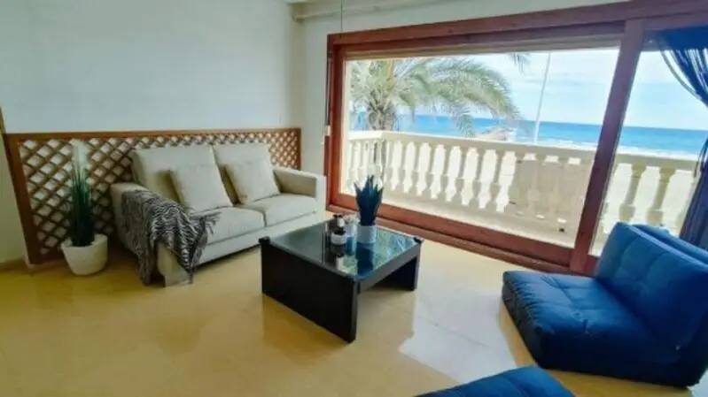 Apartamento 3 Dormitorios El Campello Primera Linea de Playa