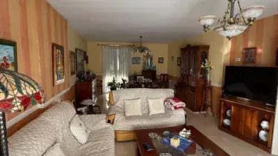 Casa en Venta en Úbeda con Piscina y Garaje