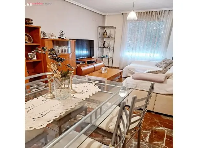 Casa en Pedro Abad 124m2 3 Dormitorios Garaje Trastero