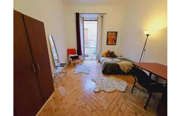Habitaci
ón 200m
² Madrid Alquiler Larga Temporada