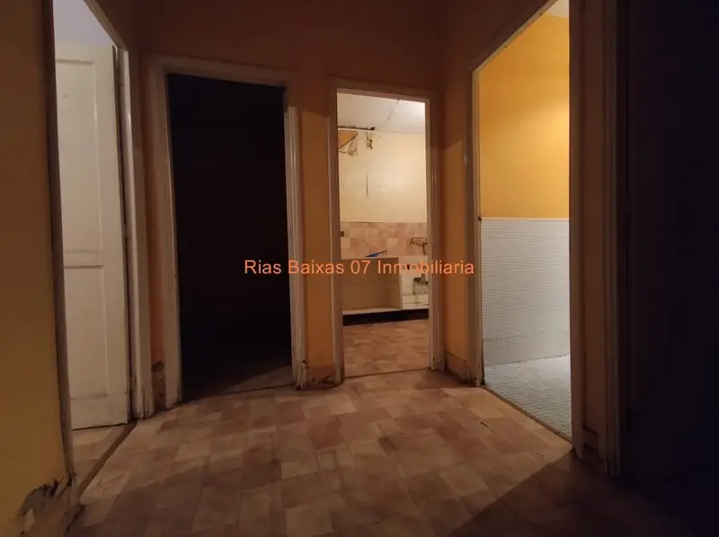 Casa en Centro Redondela para Reformar 6 Dorm