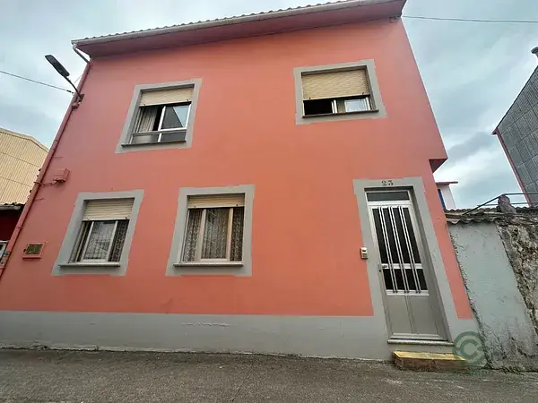 Casa en alquiler en Ares cerca de la playa