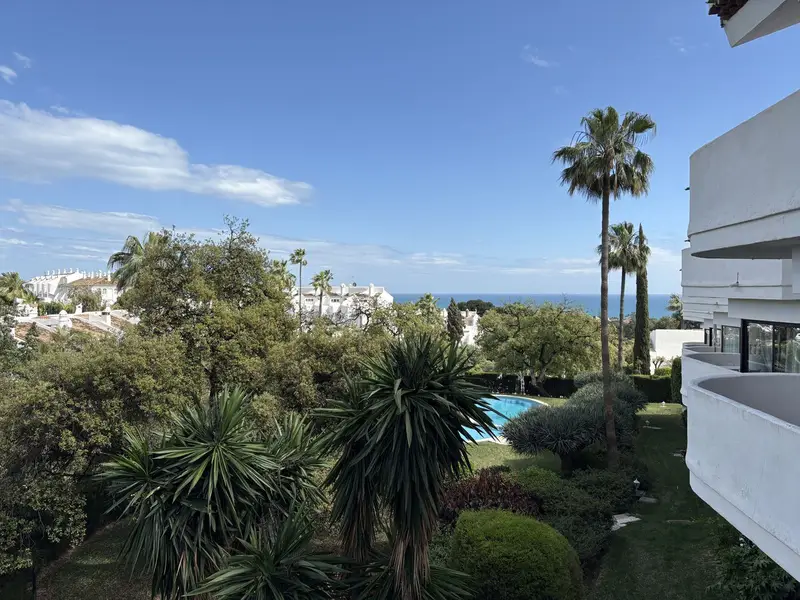 Apartamento en Calahonda 2 Dormitorios 2 Baños Cerca de la Playa