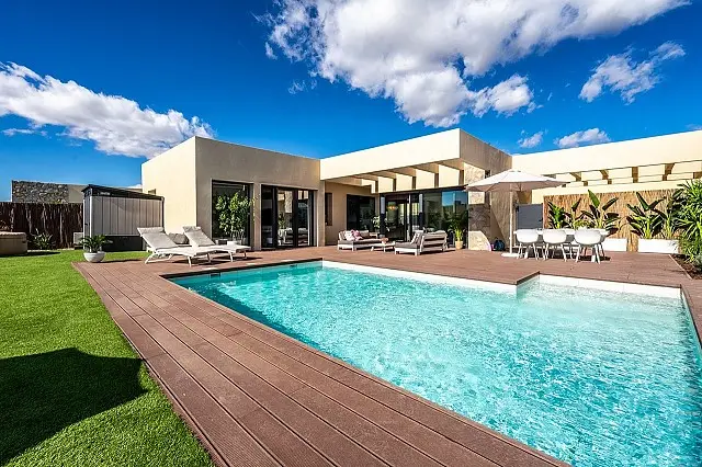 Villa de Lujo 2 Dormitorios Altaona Golf Piscina Privada