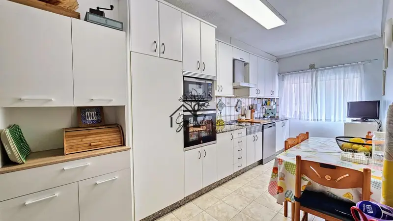 Venta Piso Reformado Santa Cecilia Naron Garage 90m2