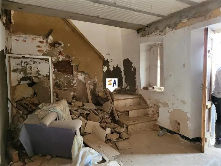 Casa en Mollina Proyecto a Terminar Cerca de Servicios