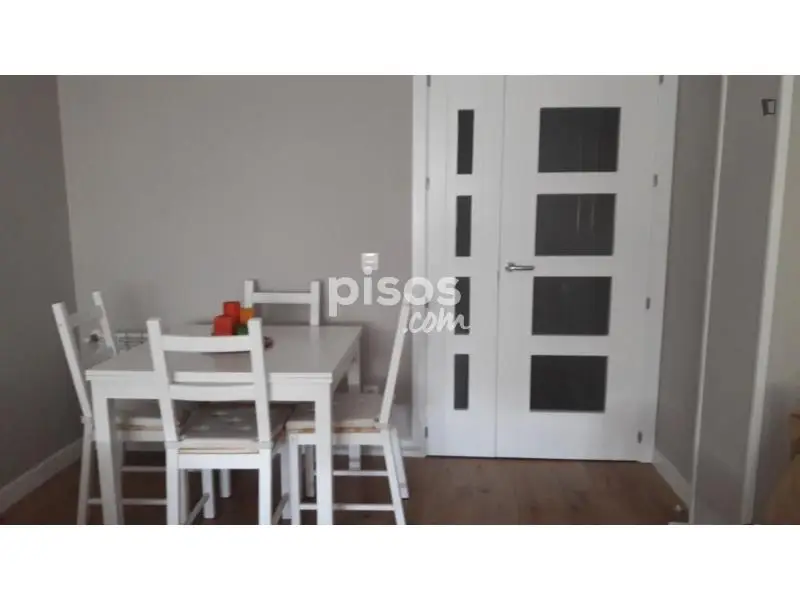 Habitaci
ón en Alquiler Alcorc
ón para Mujer - Disponible 20052025