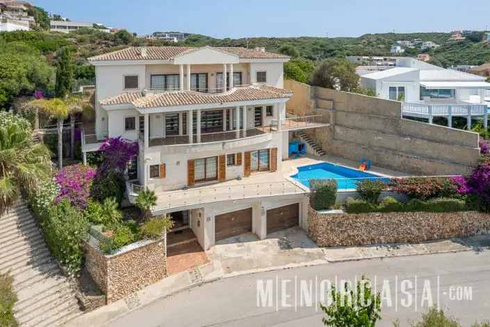 Villa en Cala Llonga 5 Dormitorios Vistas al Mar Licencia Turistica