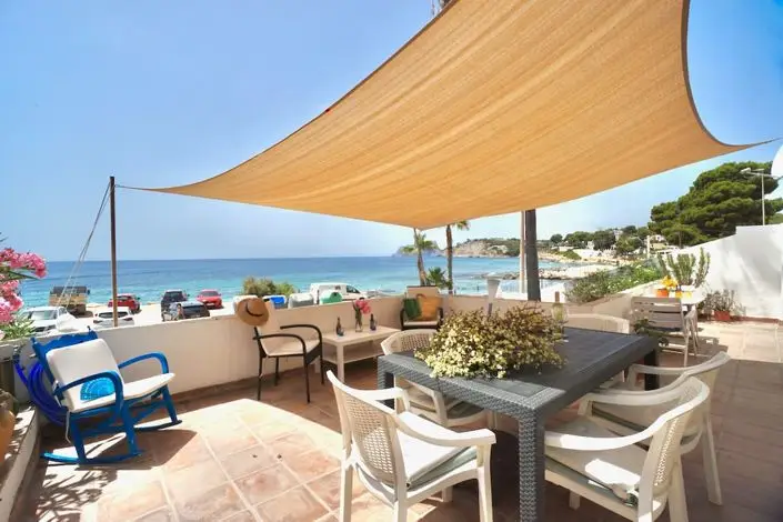 Apartamento 4 Dormitorios en Primera Linea de Mar Moraira