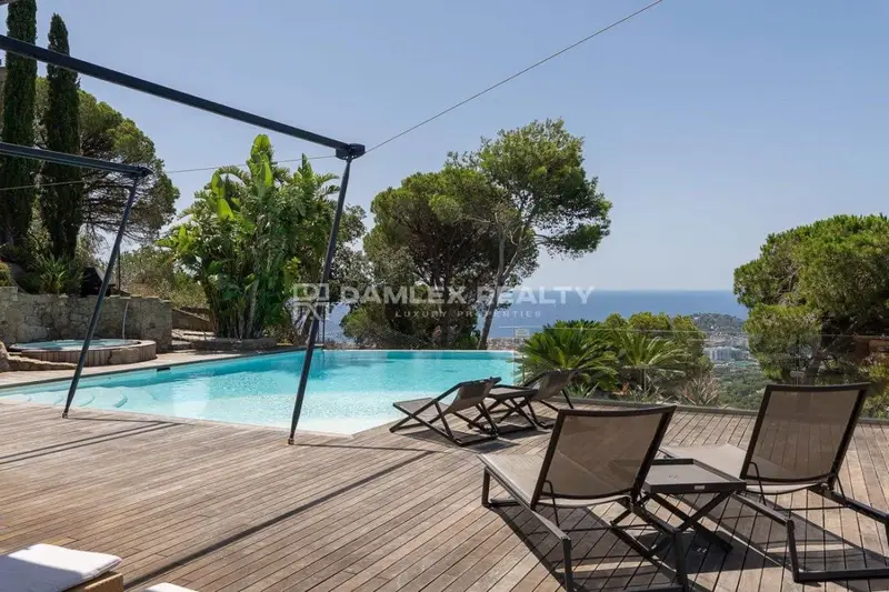 Chalet moderno en venta en Lloret de Mar