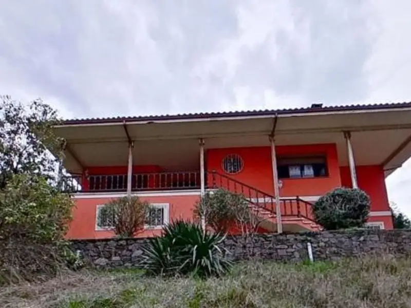 Chalet en Cudillero Asturias 331m2 4 dormitorios 2 banos