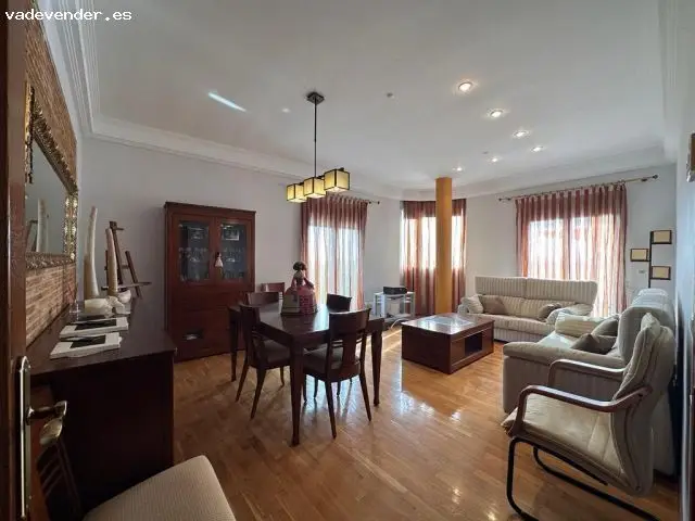 Alquiler Piso Carlet 3 habitaciones 2 baños