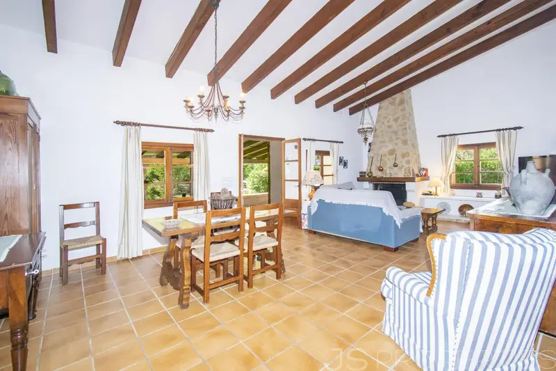 Chalet en venta en Pollensa Mallorca con piscina y barbacoa