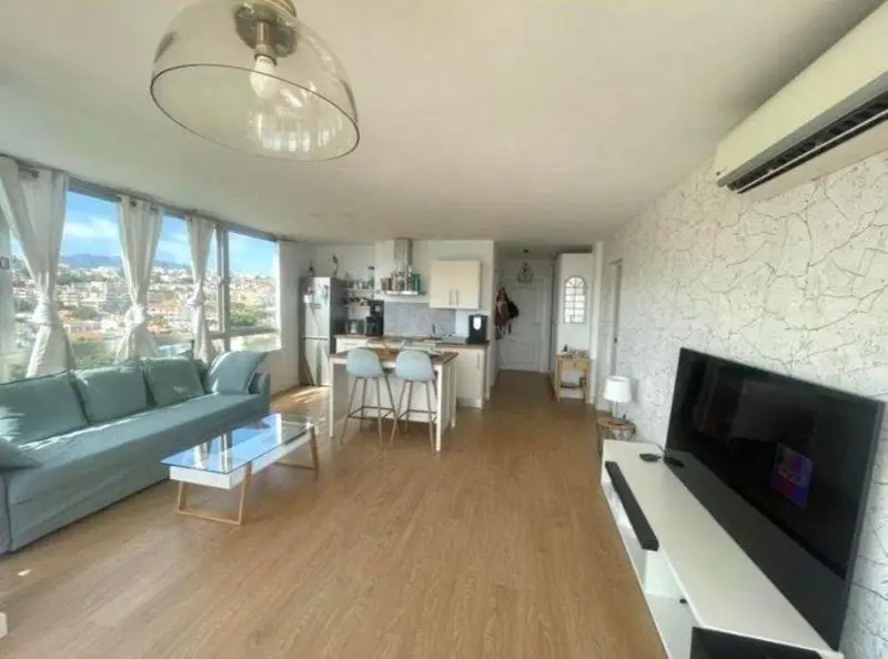 Apartamento en Calahonda con Vistas al Mar