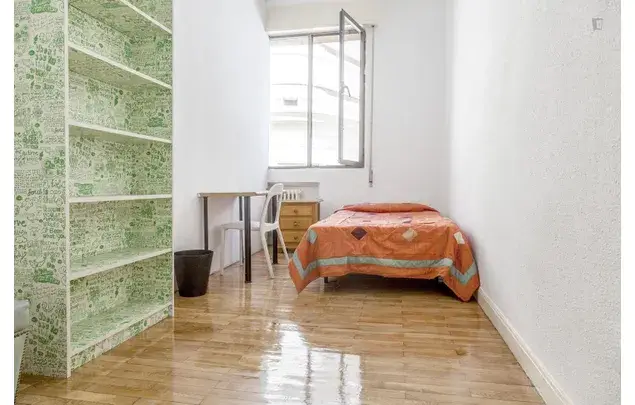 Apartamento 9 Dormitorios Madrid Centro
