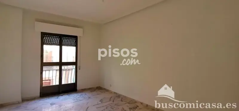 Piso en venta en Calle Marqués de Linares