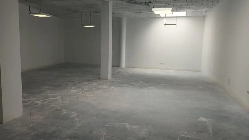 Local Comercial en Alquiler San Luis de Sabinillas 275m2