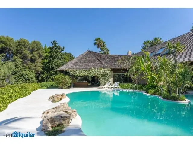 Villa de Lujo en Marbella Este 6 Dormitorios 6 Baños