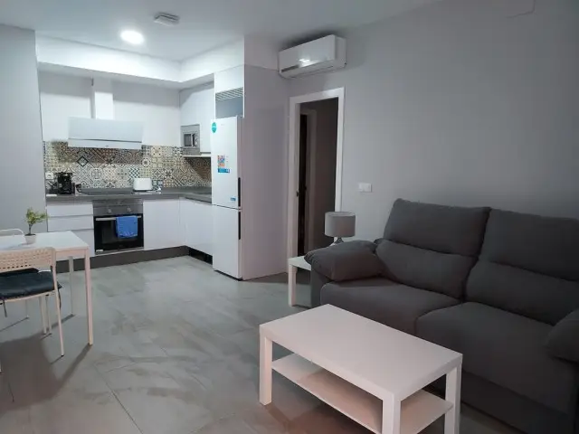Piso de 1 Dormitorios alquiler Córdoba, España