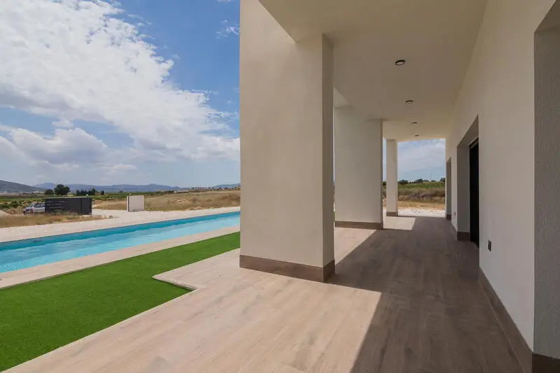 Villa en venta Pinoso Nueva Construccion Piscina 3 Dormitorios