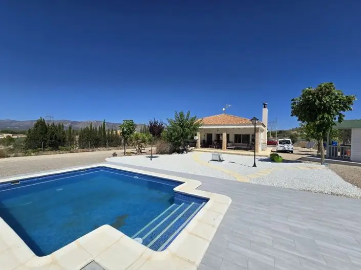 Villa en Venta Salinas Alicante 3 Dormitorios 14000m2