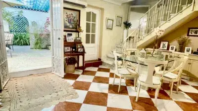 Casa en Venta Baena Dos Plantas Amplia y Luminosa