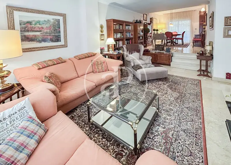 Chalet Adosado en Palomas Madrid 338m2 3 Dormitorios Jardin Piscina