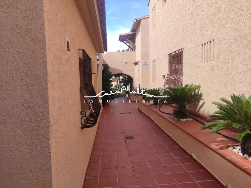 Apartamento en Altea Puerto Campomanes con Vistas al Mar