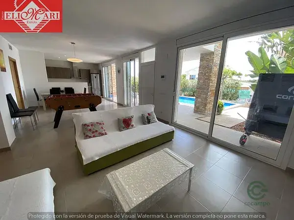 Villa en Serramar Alcanar con Piscina Privada