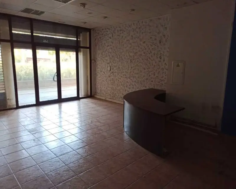 Local en Garriga 152m2 Plaza de las Ninas