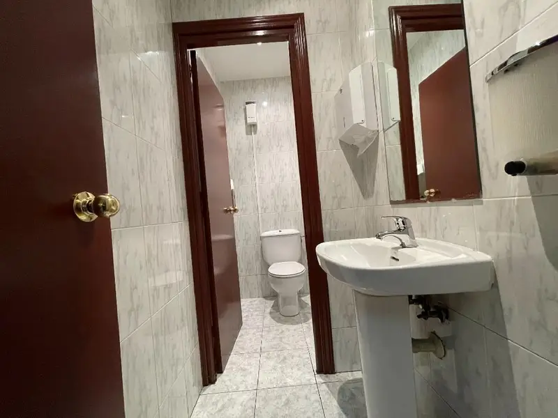 Venta Local Comercial Barrio del Pilar Madrid