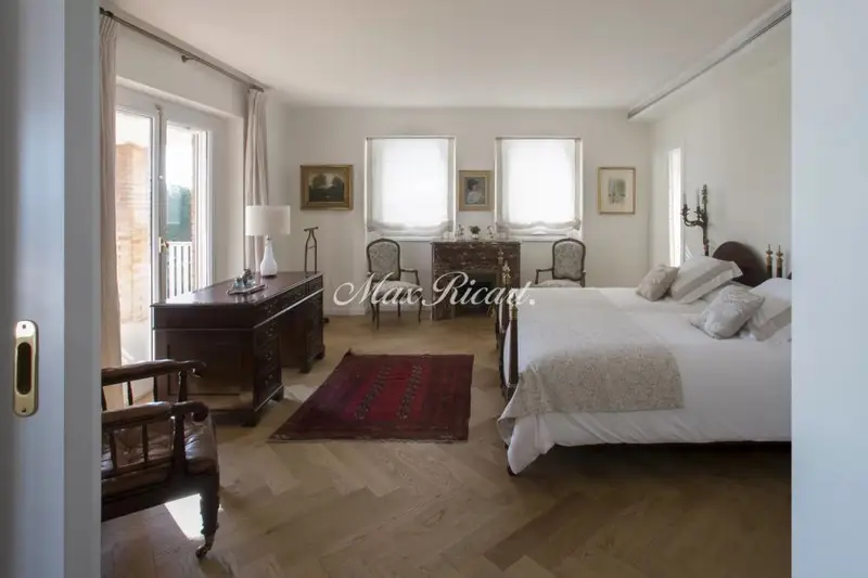 Villa de Lujo en Pedralbes con Vistas a Barcelona