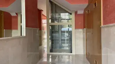 Dúplex en venta en Calle del Rey, cerca de Calle de Montesinos