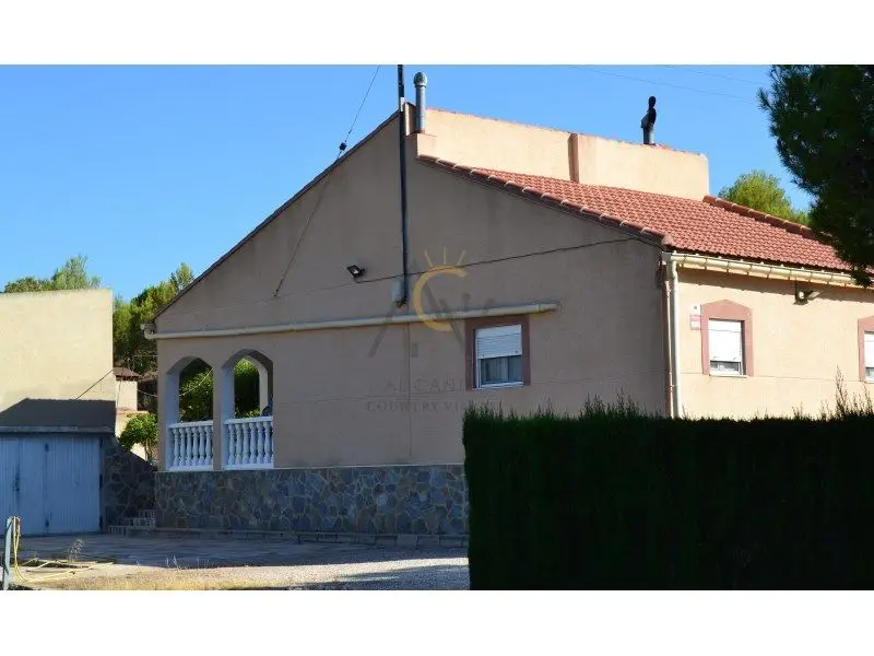 Venta Chalet con Piscina Monovar