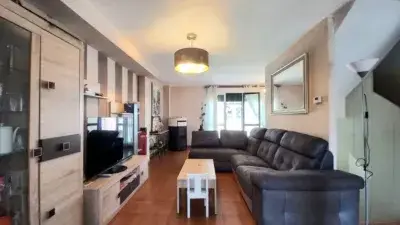 Casa pareada en venta en Avenida de las Sabinas